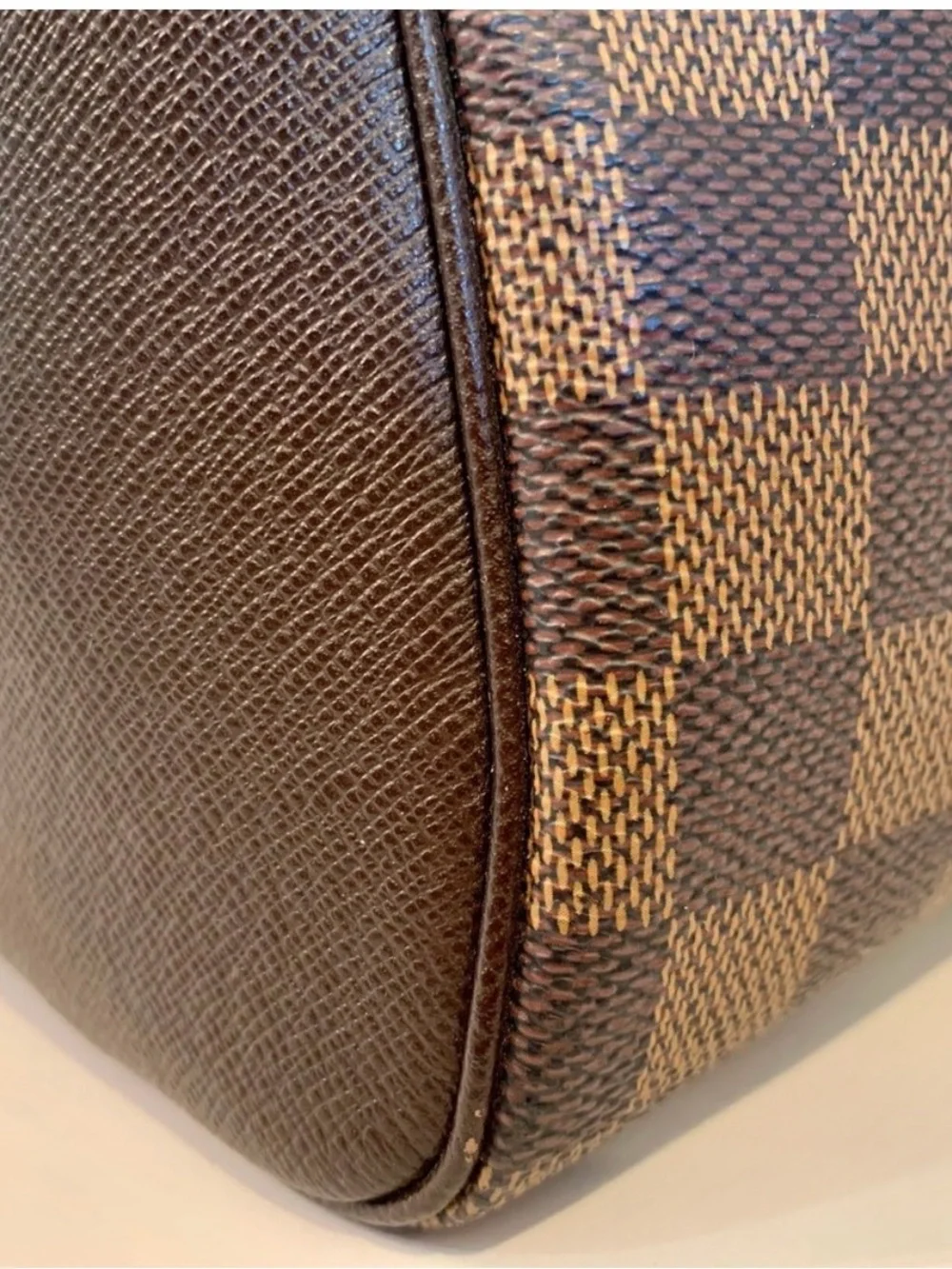 EUC Louis Vuitton Damier Ebene Brera Handbag with Dustbag - Picture 9 of 15